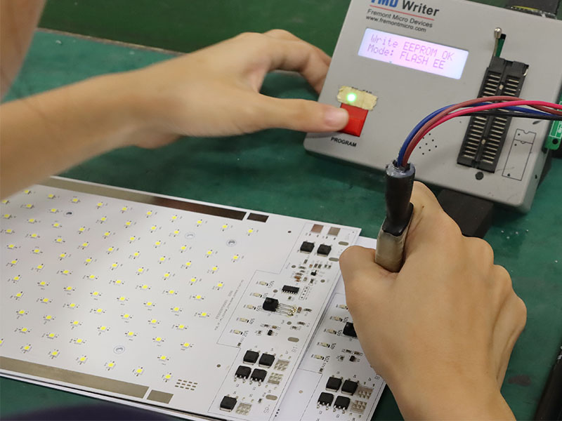 Split Led Solar Street Light