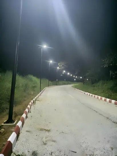 How Does a Solar Street Light Work-2